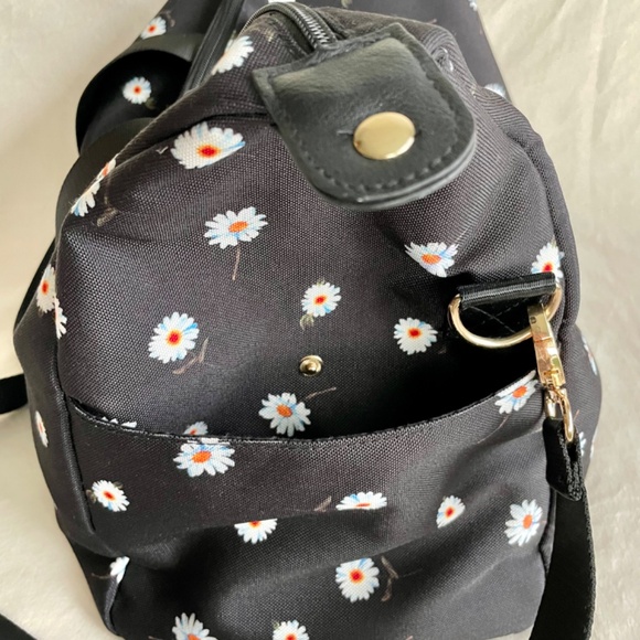Alice + Olivia Daisy Print Duffle Bag Tote by Stacey Bendet - Picture 8 of 16